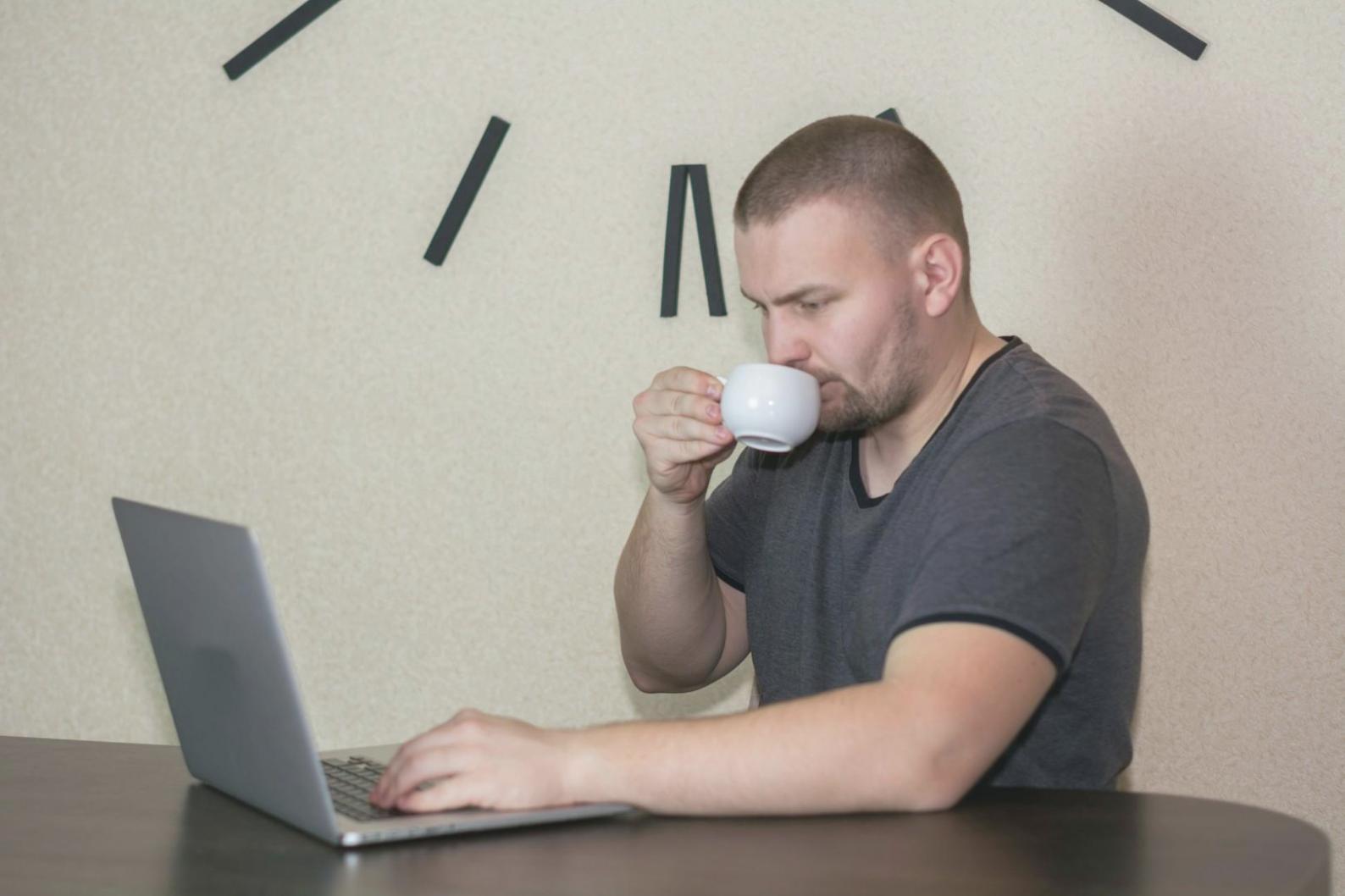 Teamarbeit und Beratung bei enaciqajyneqys